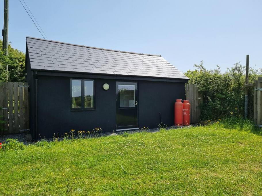Hallegan Annexe With Private Garden And Woodland Camborne Kültér fotó