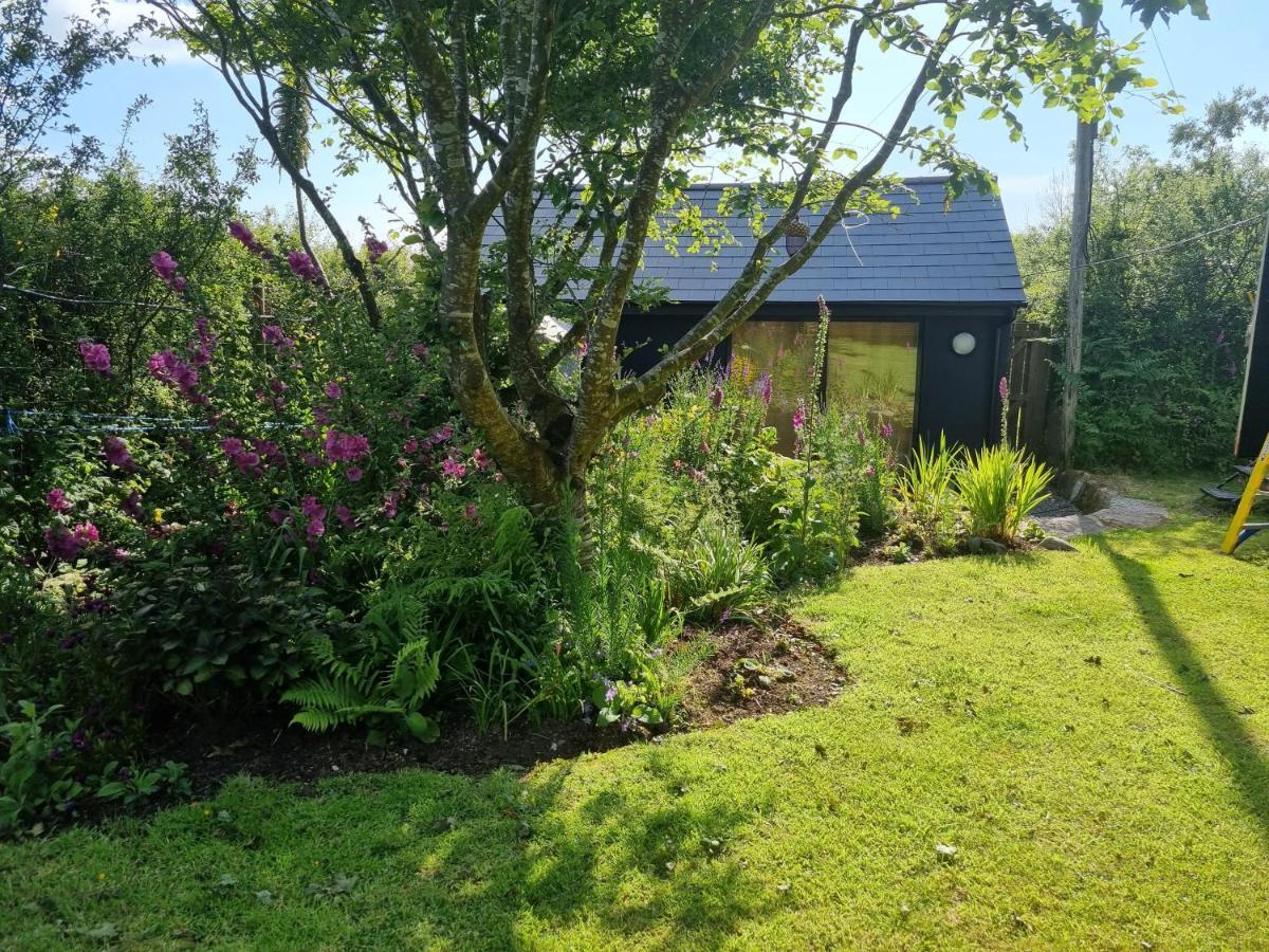 Hallegan Annexe With Private Garden And Woodland Camborne Kültér fotó
